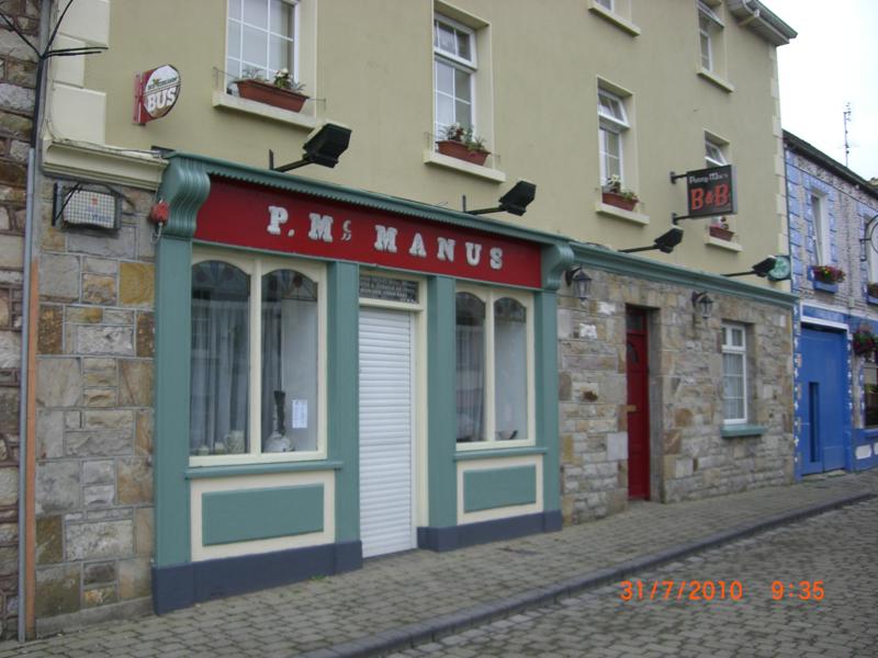 Paddy and Betty McManus' Guest House, Drumshanbo.
